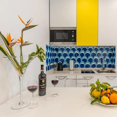 Corbisiero, 1br, 2bt, Newly Renovated Apartman Sorrento